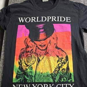 Madonna World Pride Limited Stonewall T Shirt MEDIUM 2019 New York City NYC